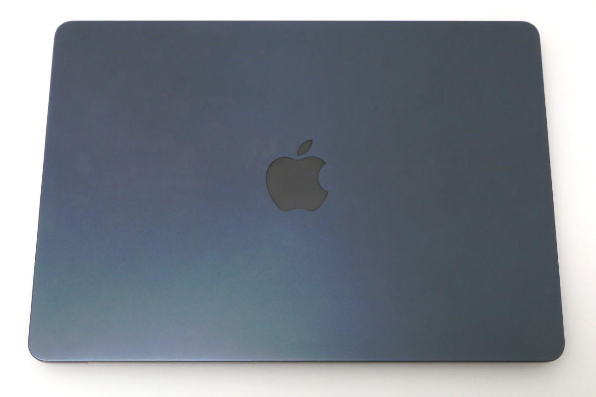 Macbook Air 2022 13.6inch Apple M2 24GB SSD1TB HA03-T1545-2G14