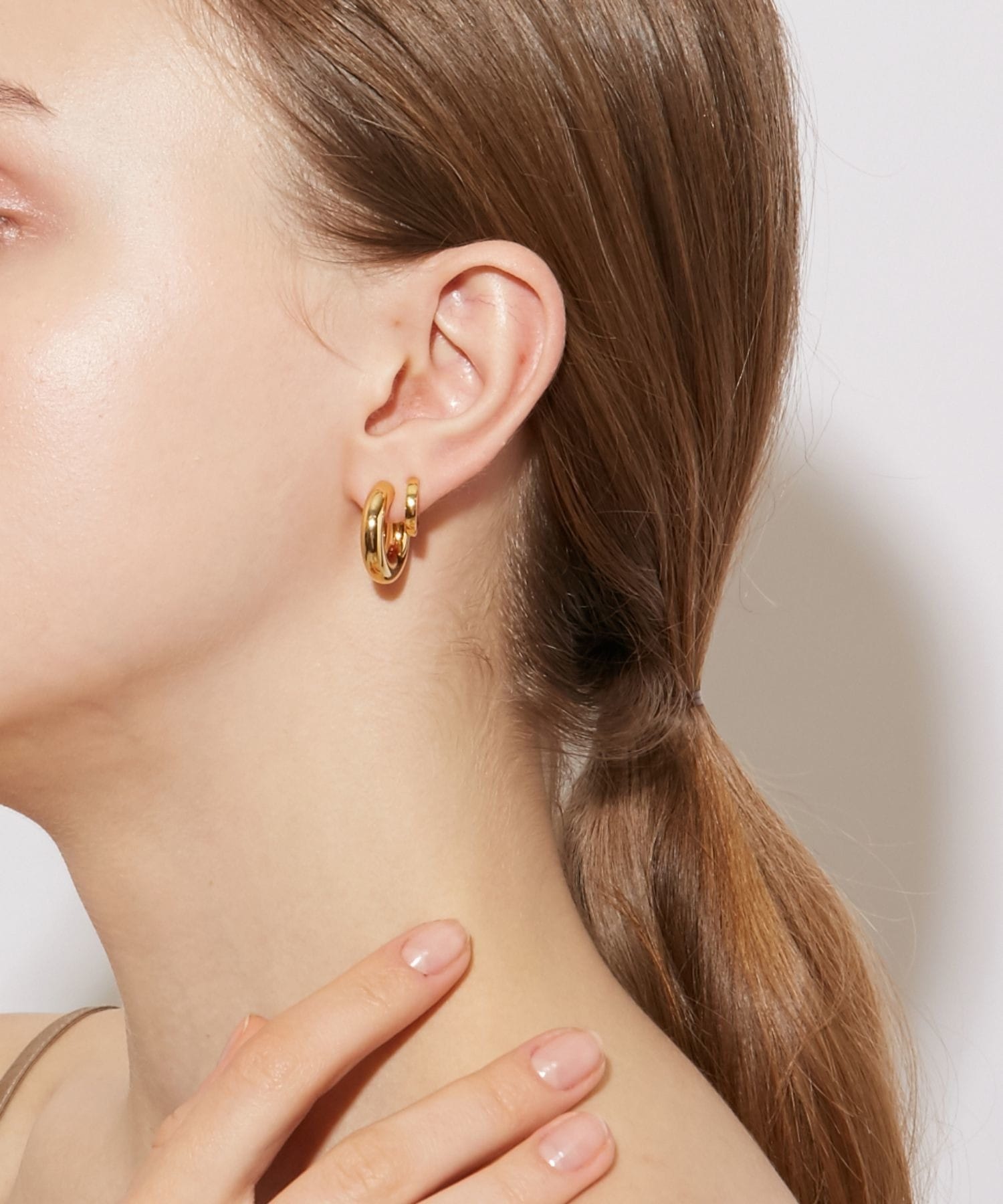 bone] organic midium hoop pierced earring｜ARTIDA OUD（アル