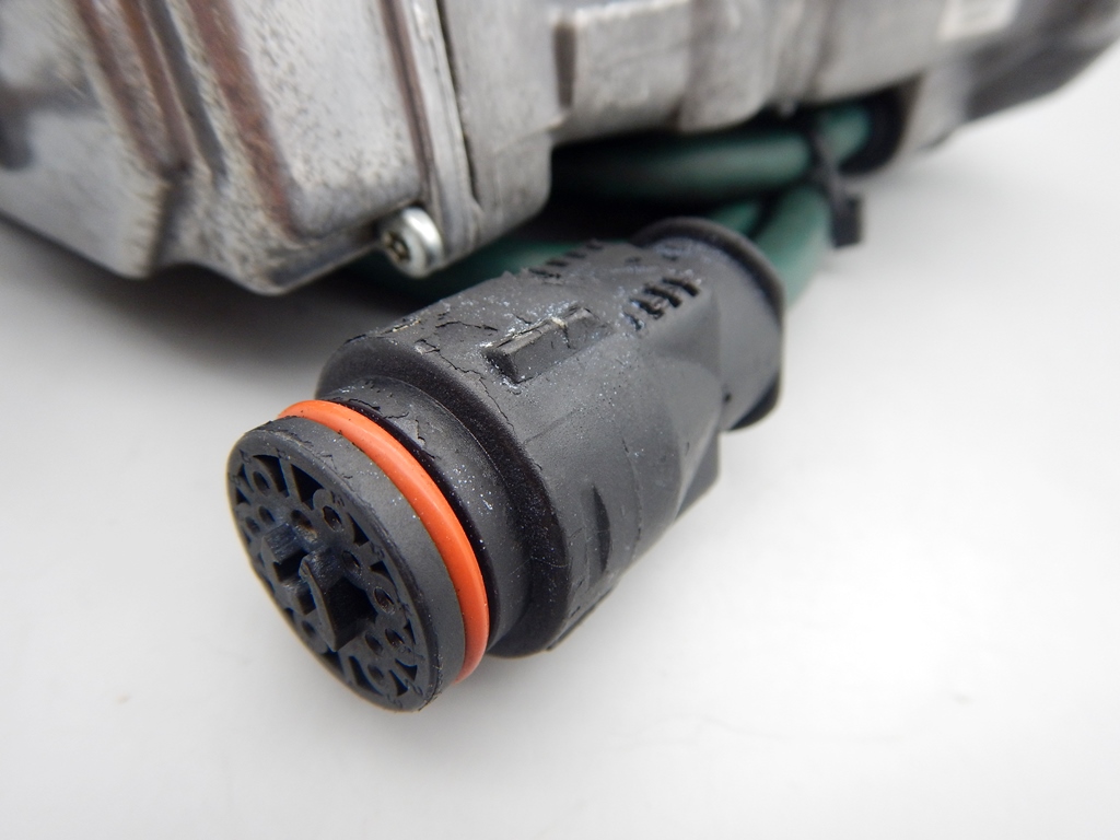 ベンツ W124 E500 スロットルアクチュエータ リビルト品 0001419425