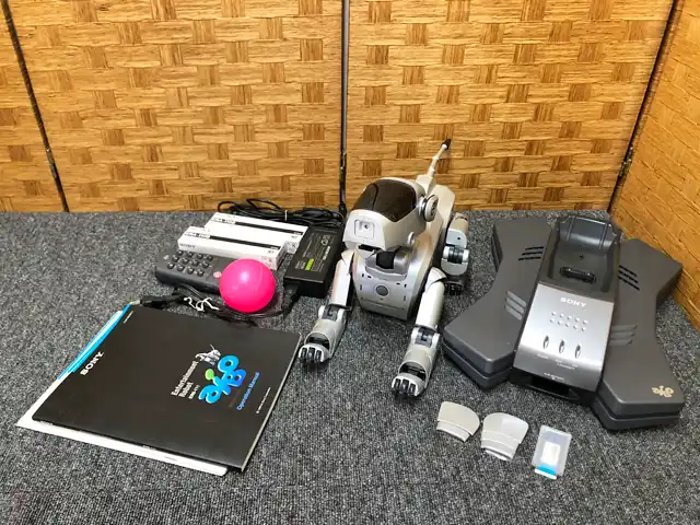 アイボ 初期型 ERS-111 ソニーの買取価格 | リサイクルショップ出張