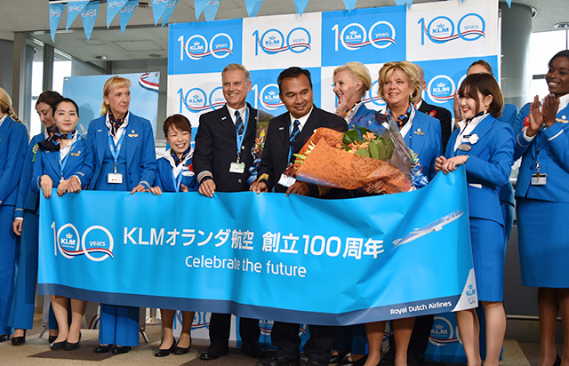 KLMオランダ航空、創立100周年 成田には特別デザイン777