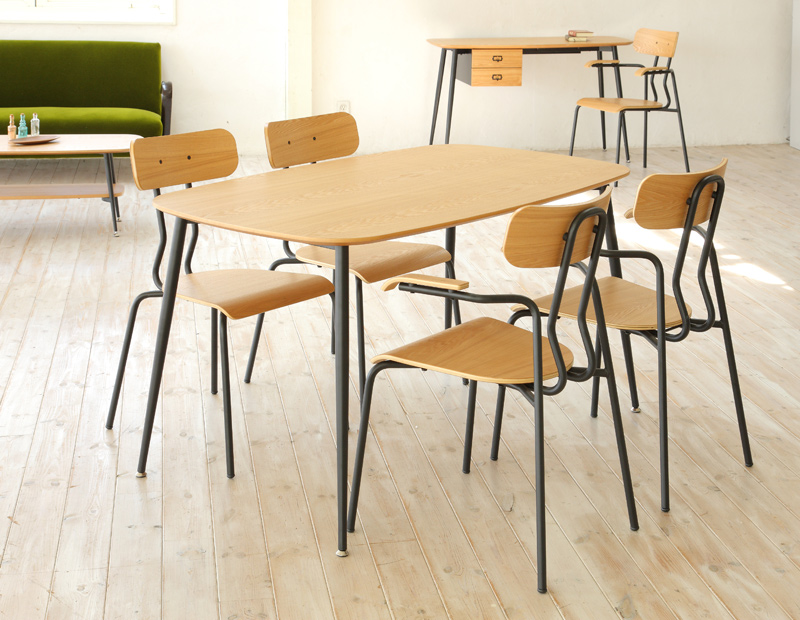 クラッシエ スタッキングアームチェア TDC-9536 | あずま工芸株式会社