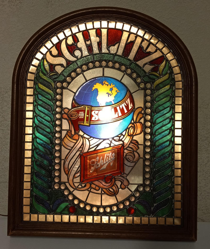 Schlitz Vintage 1977 Illuminated Faux Stained Glass Beer Sign
