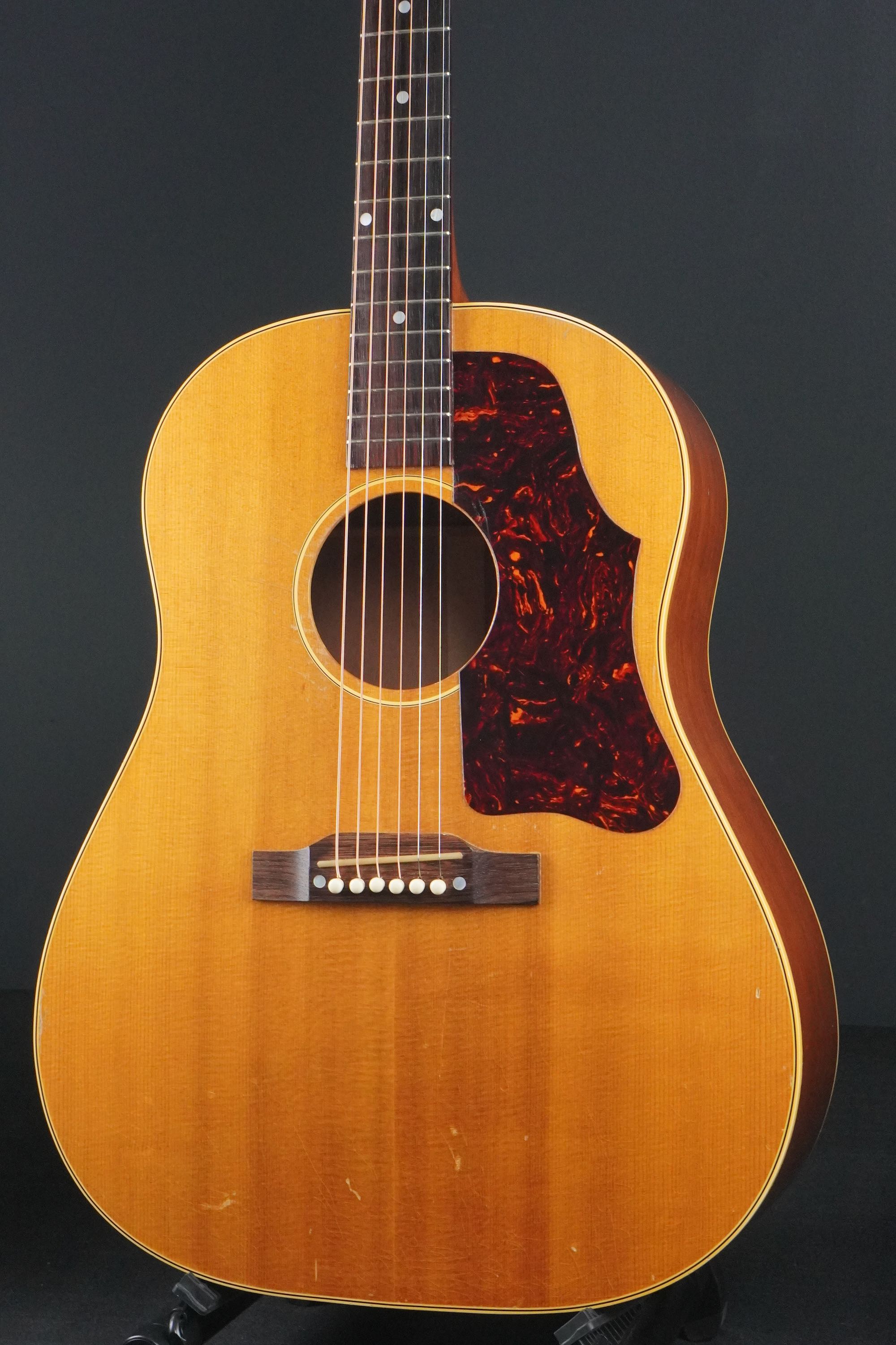 Gibson J-50 | 楽器詳細ページ [Blue-G]