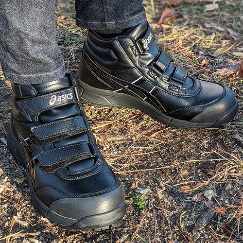 アシックス ウィンジョブCP302 ブラック×ブラック 27.0cm FCP302.9090