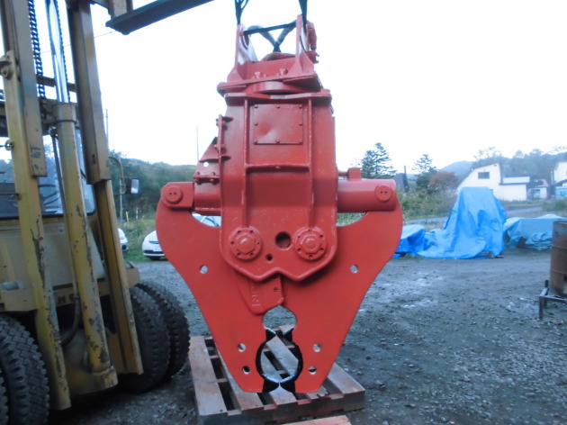 中古0.7用コンクリート大割圧砕機 日本ニューマチック工業(NPK)製販売