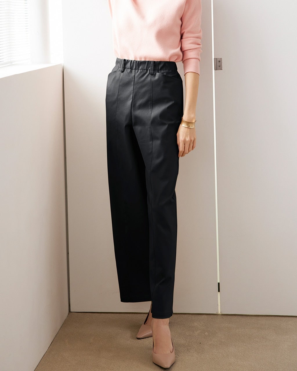 スタイルUPパンツ・ピンタックセミワイド/DoCLASSE