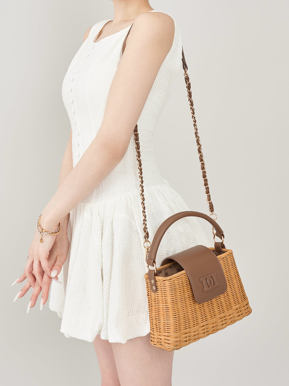 ロゴレザーラタンバッグ – Darich (ダーリッチ)