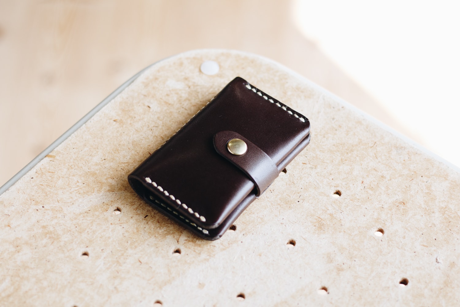 カードポケット付きのキーケース | ハンドメイド革小物のDuram Factory