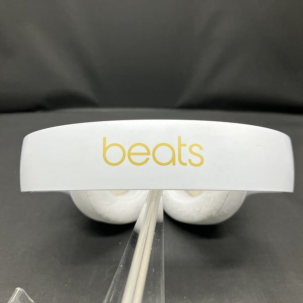 未使用 Beats Studio3 Wireless ホワイト Amazon.co.jp: Beats Studio3