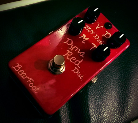 評判の良いディストーション「Bearfoot FX Dyna Red Distortion 4nob