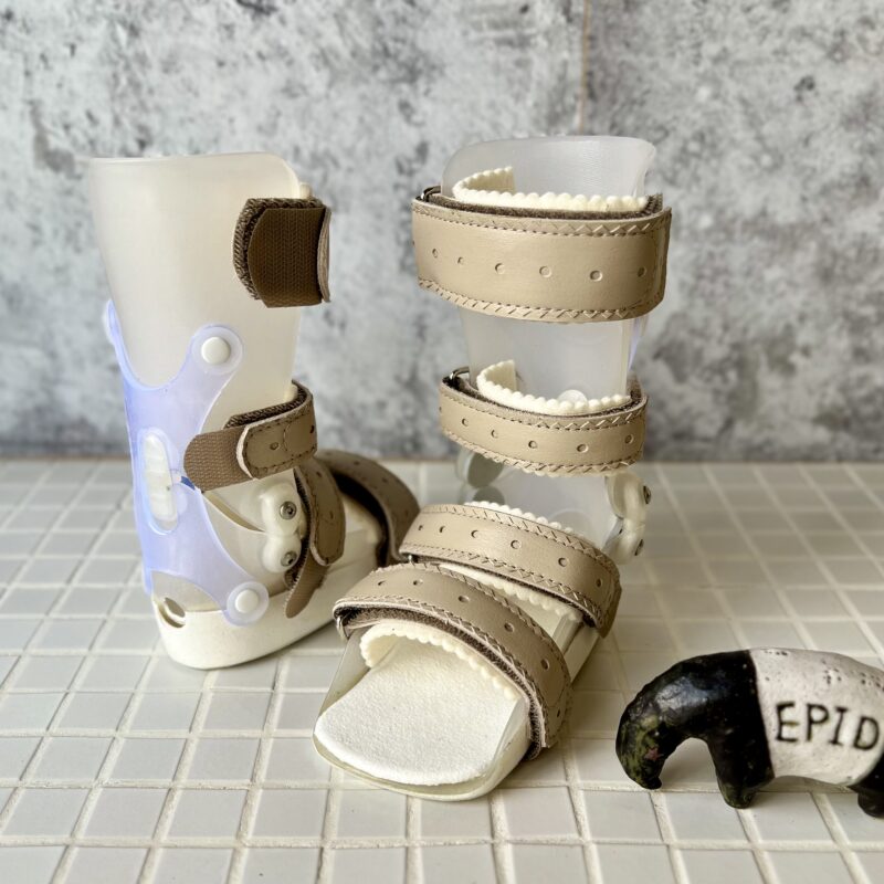 プラスチック短下肢装具(タマラック継手&エクステンション) │ 大阪府