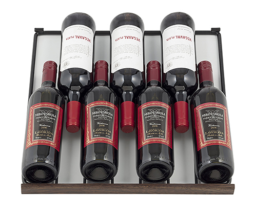 温度管理とデザインに優れた家庭用ワインセラー SG-196GD｜フォル