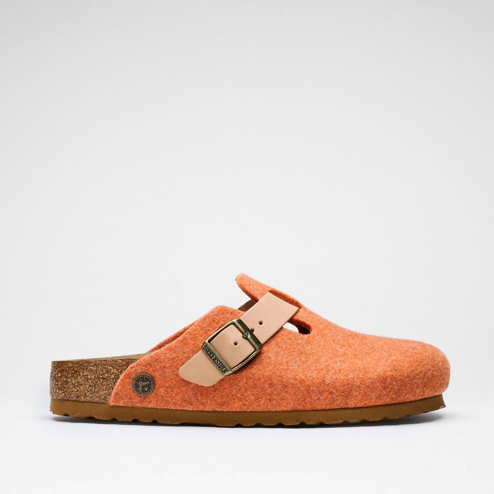 ビルケンシュトックの「ボストン」フェルト仕様シューズを自然着想