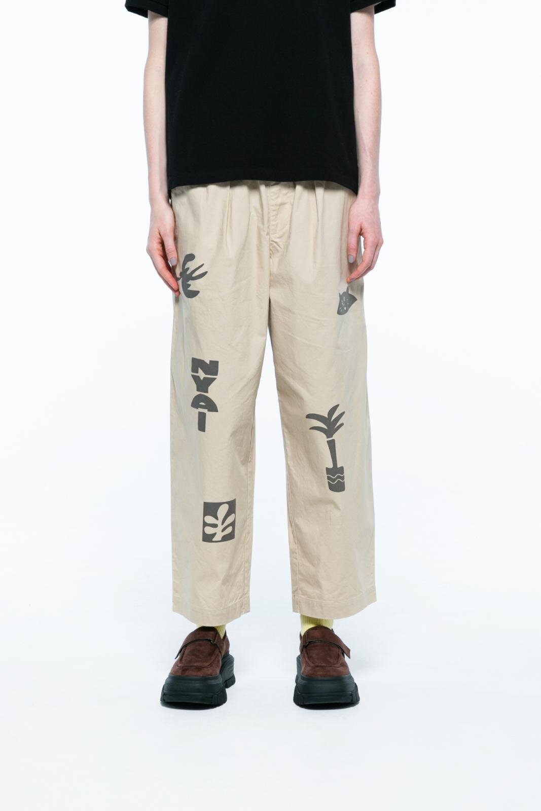 にゃー“黒ねこ”のグラフィックTシャツ＆カバーオール、タイキキシモト