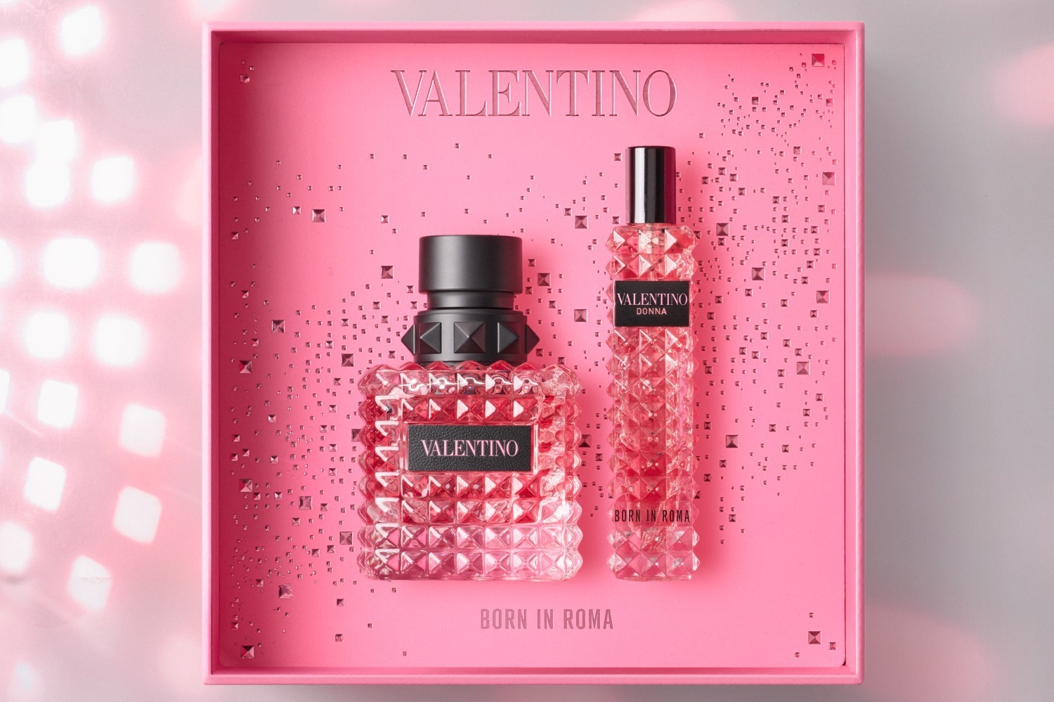 ヴァレンティノ ビューティ23年クリスマスコフレ、人気フレグランス