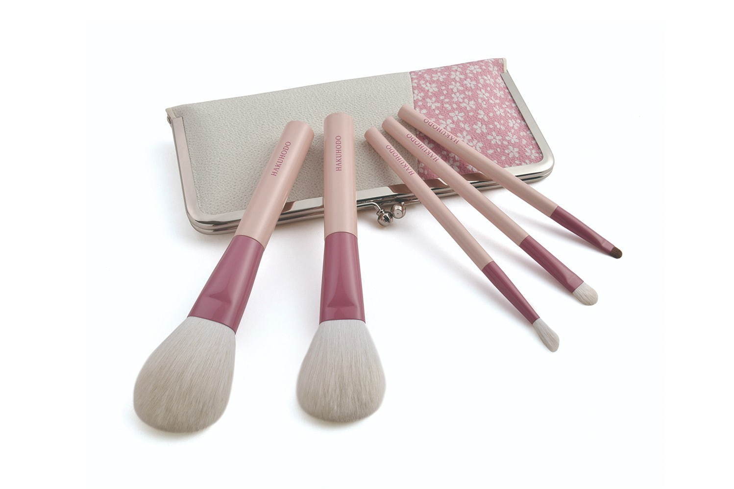 白鳳堂2020年クリスマスコフレ、“桜ピンク”の化粧筆5種が1つに