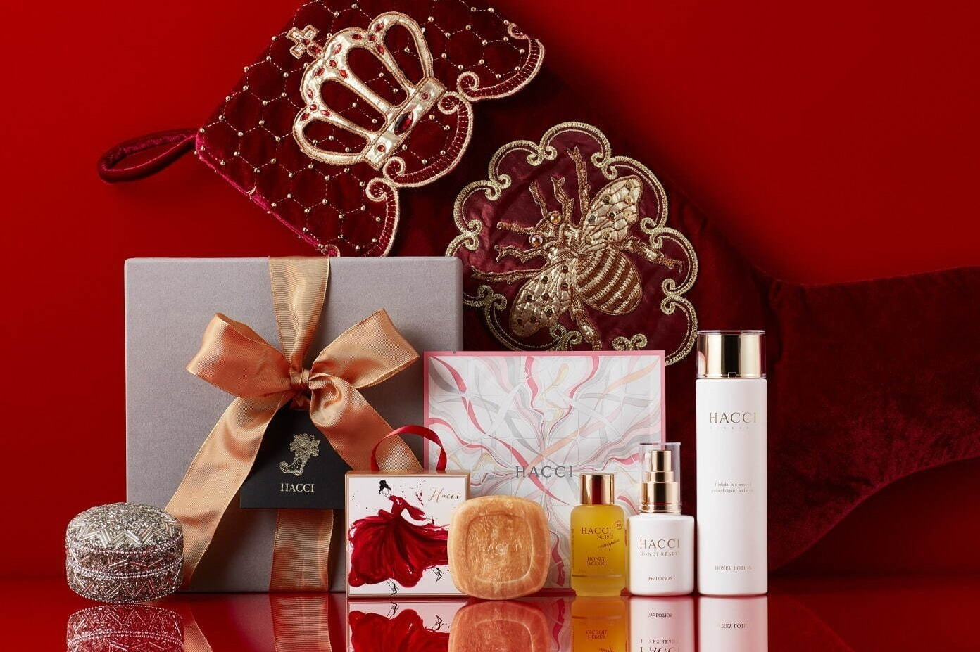HACCI21年クリスマスコフレ、はちみつ化粧水やボディクリーム入り