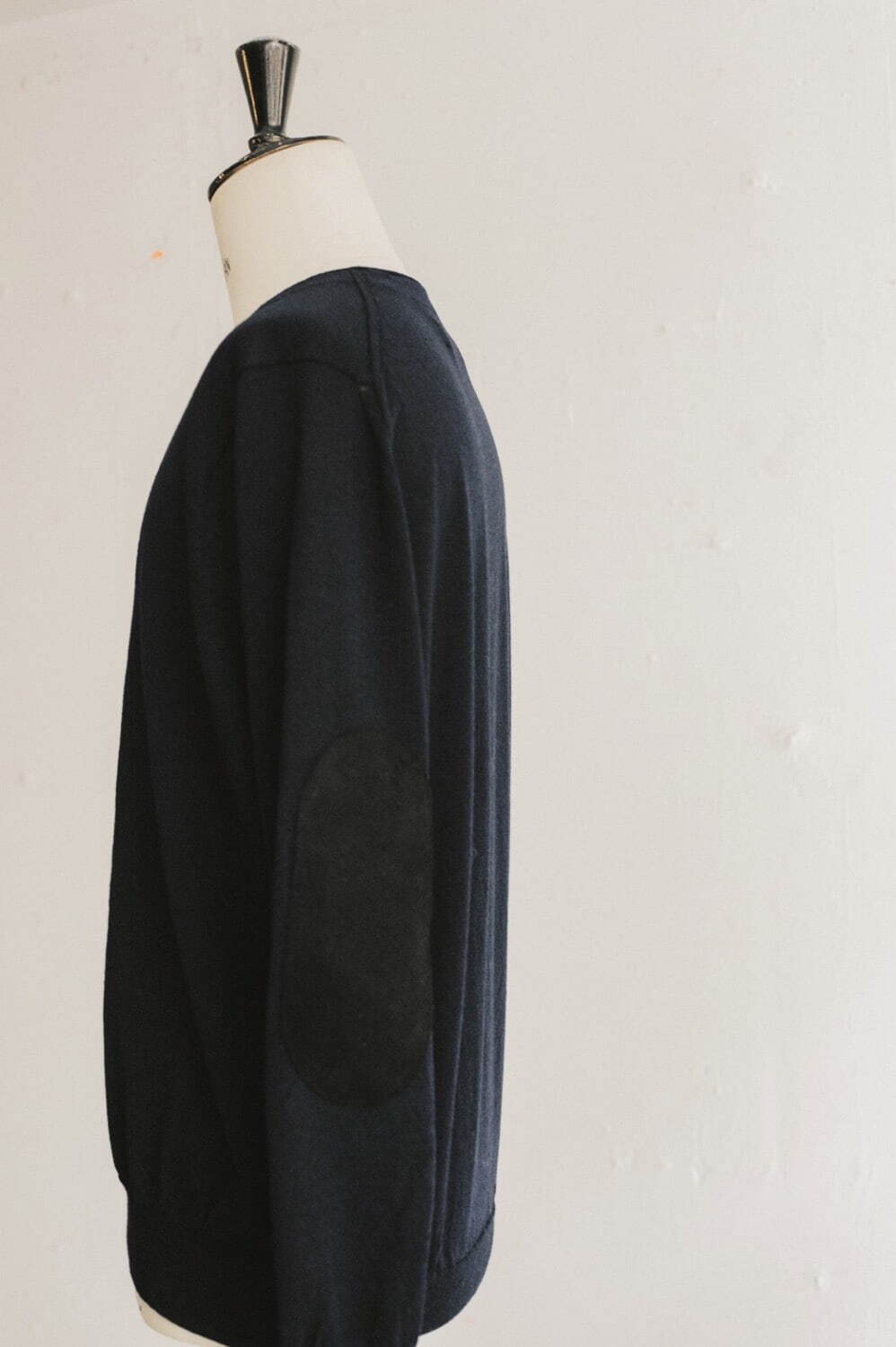 メンズニットブランド「ナヤット」からレショップ限定Vネックニット