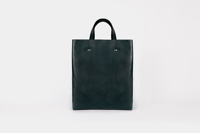 メゾン マルタン マルジェラ、バッグとレザーグッズの期間限定ストアを