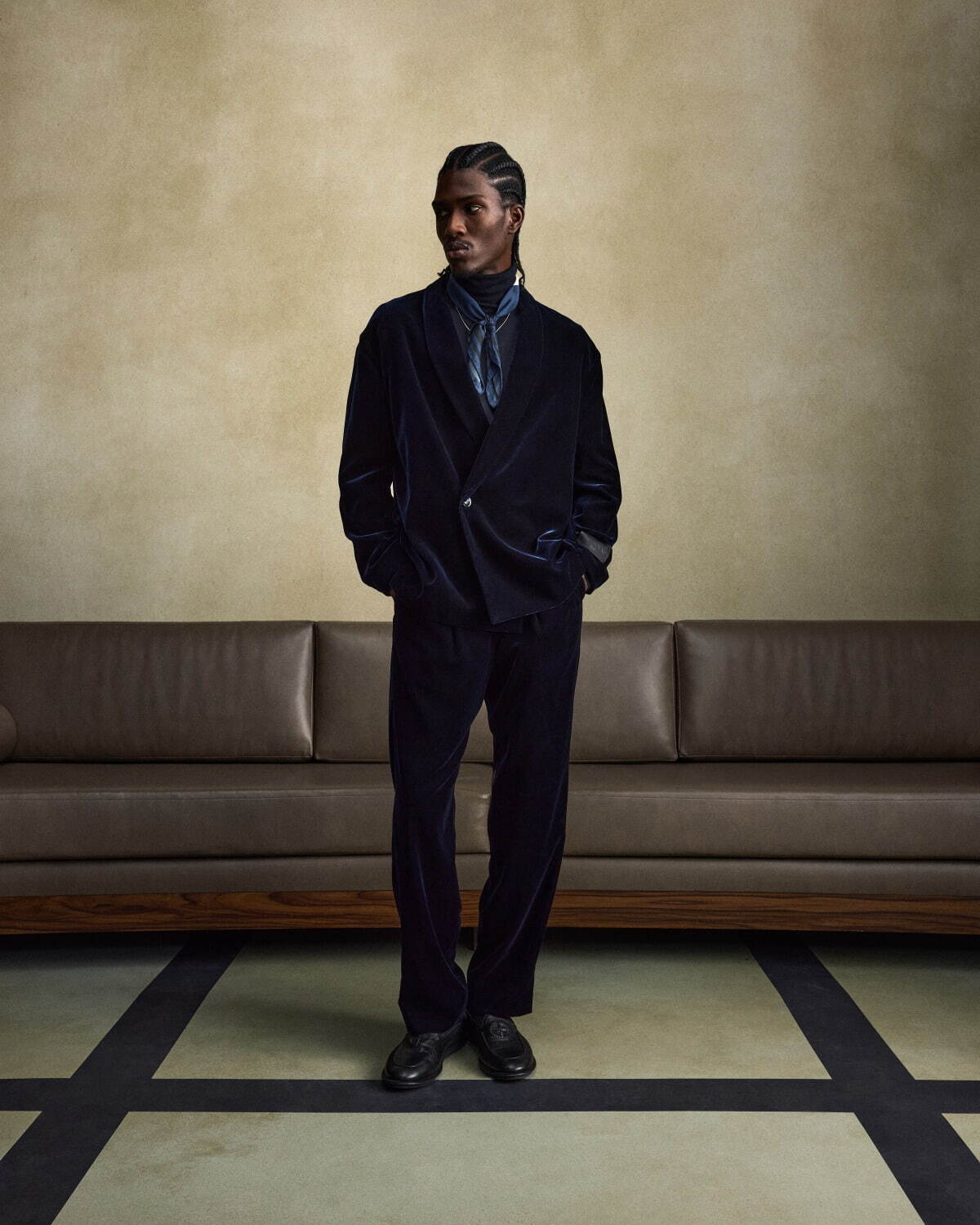 ジョルジオ アルマーニ×Kithのメンズスーツ、“アーティスト”や