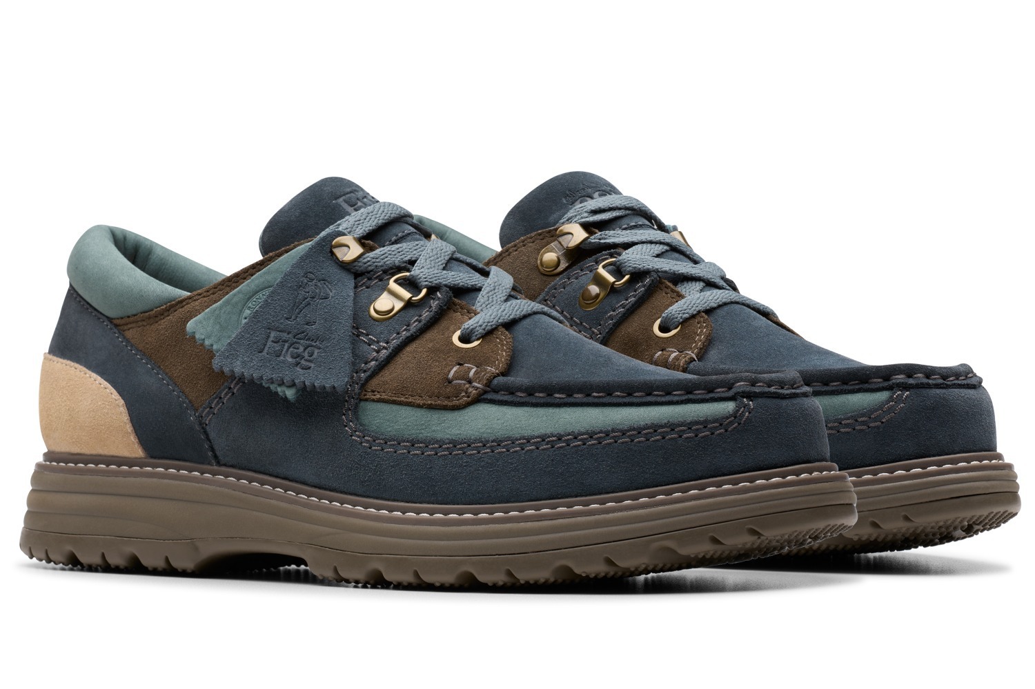 アディダス オリジナルスとイセタンメンズによるスニーカー「ZX 700