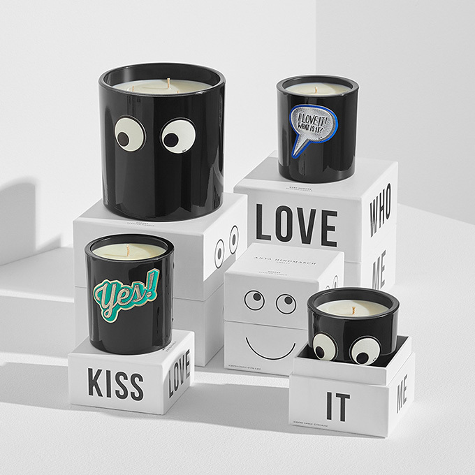 アニヤ・ハインドマーチから初のキャンドル、淹れたてのコーヒーや