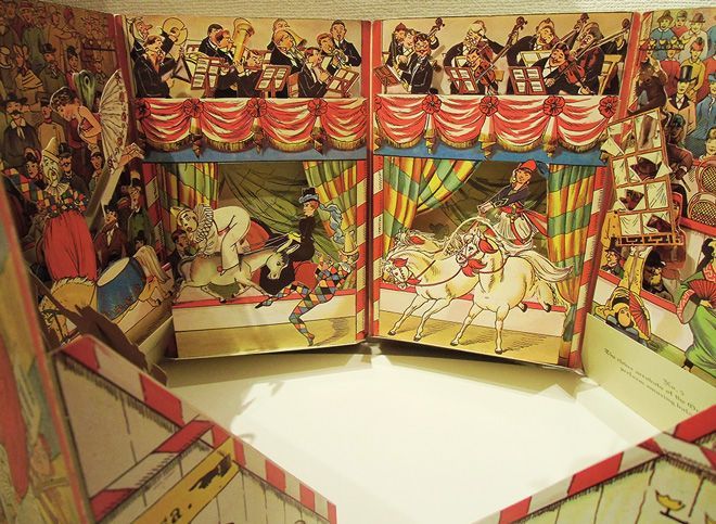 International Circus / ドイツなど海外の新書や古書絵本のフィネサ