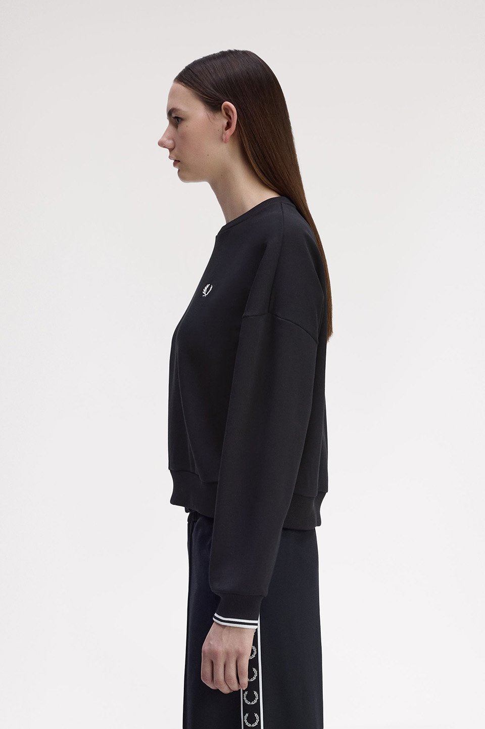 Tipped Sweatshirt(10 102：BLACK): | FRED PERRY JAPAN | フレッド