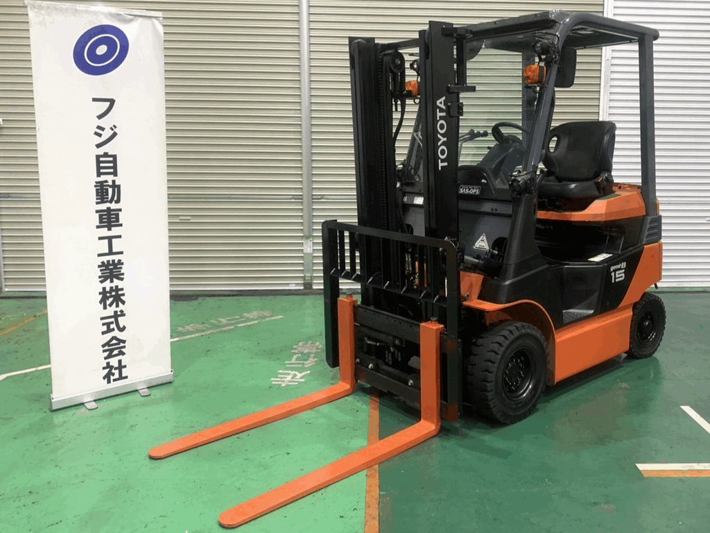 トヨタ中古フォークリフト【8FBH15】［No.251］高年式・使用時間少な目
