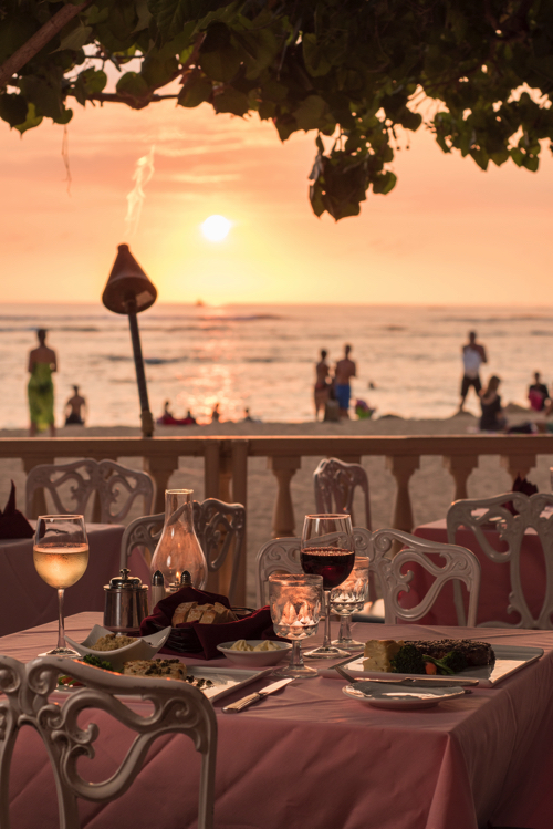 エッグベネディクトで有名なハウツリーラナイのディナーがすごい