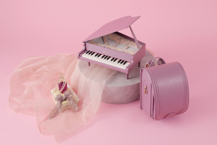 河合楽器製作所と土屋鞄製造所とのコラボレーション KAWAI meets