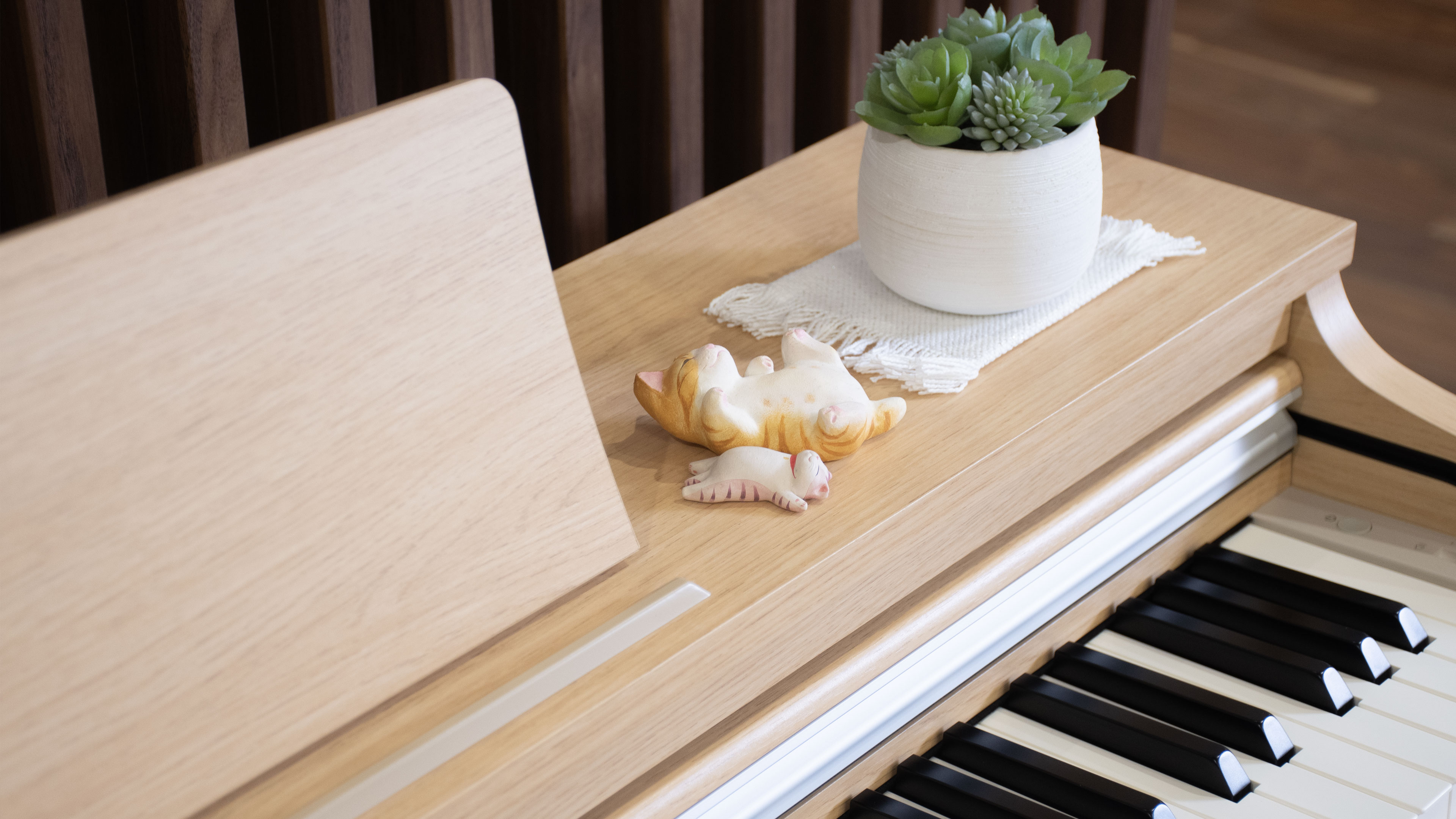 Lomiy | カワイ電子ピアノ