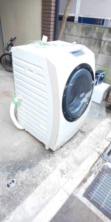 目黒区にて、2012年製のドラム式洗濯乾燥機を 無料引取 ｜出張買取MAX