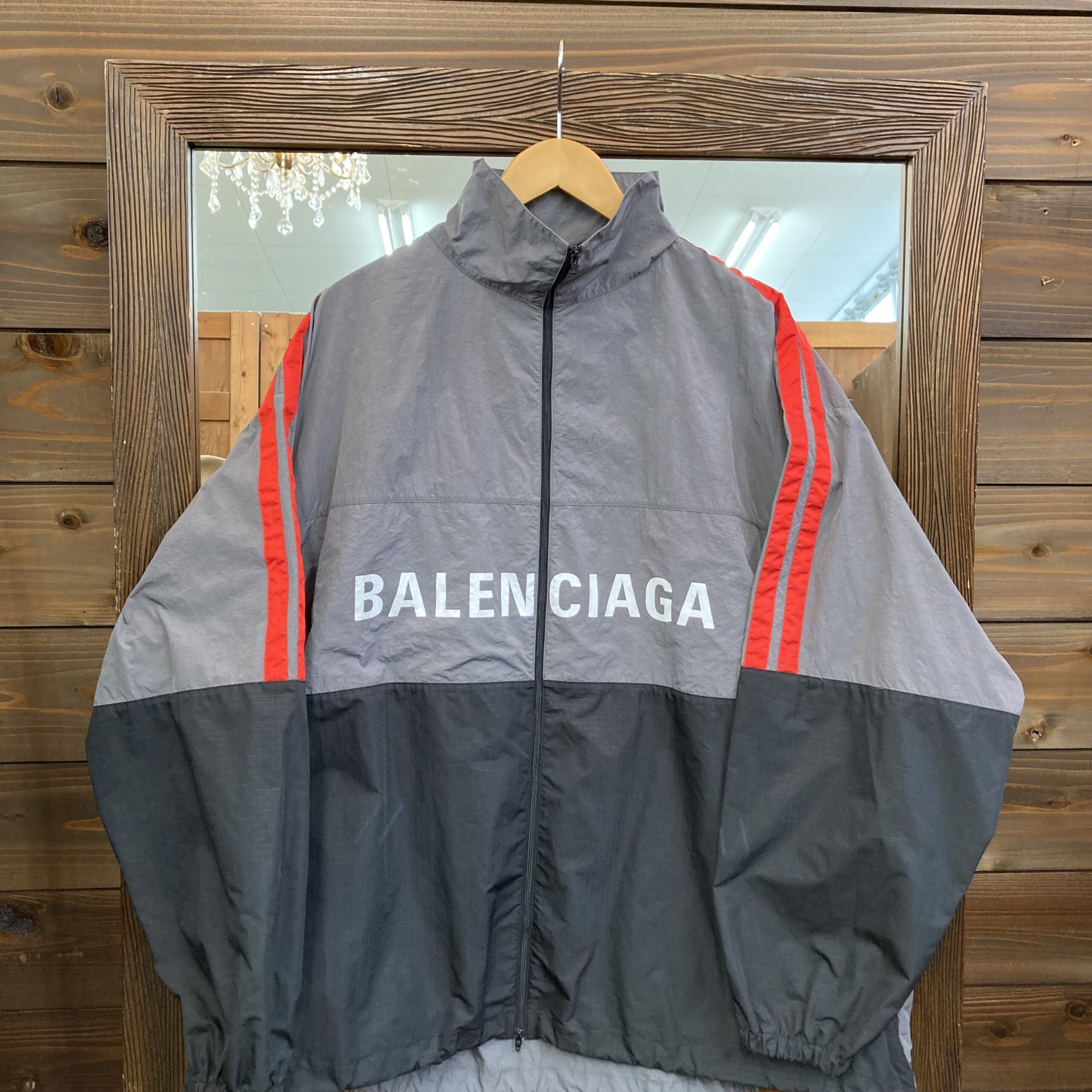 BALENCIAGA/バレンシアガ】Zip Up Logo Jacket【買取入荷情報