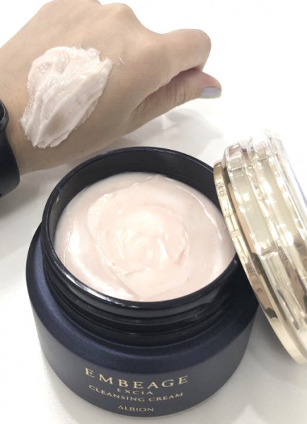 アルビオン エクシア﻿ アンベアージュ クレンジングクリーム﻿｜紹介