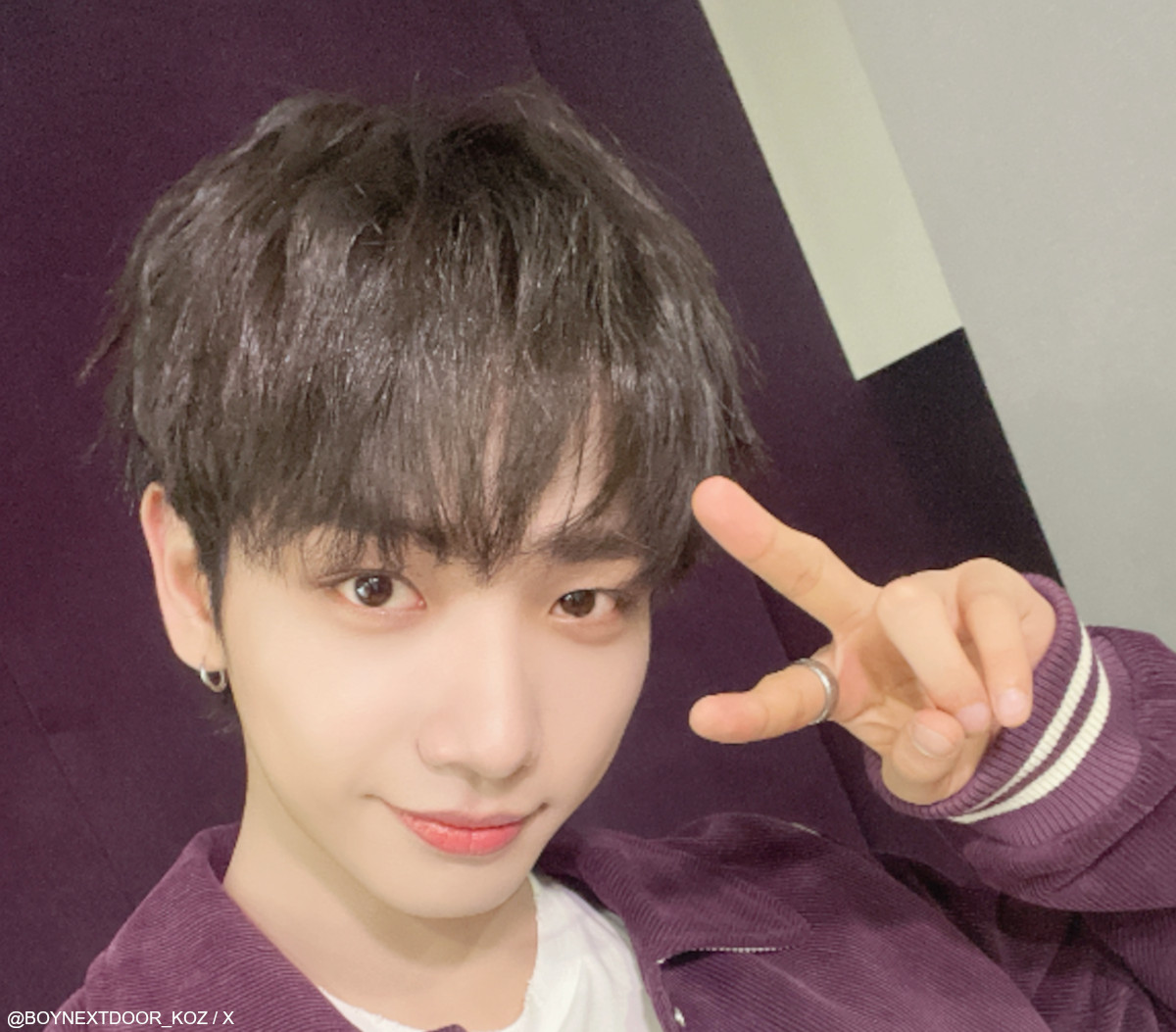 BOYNEXTDOOR ジェヒョン、ZICOのカッコよすぎるメッセージに号泣