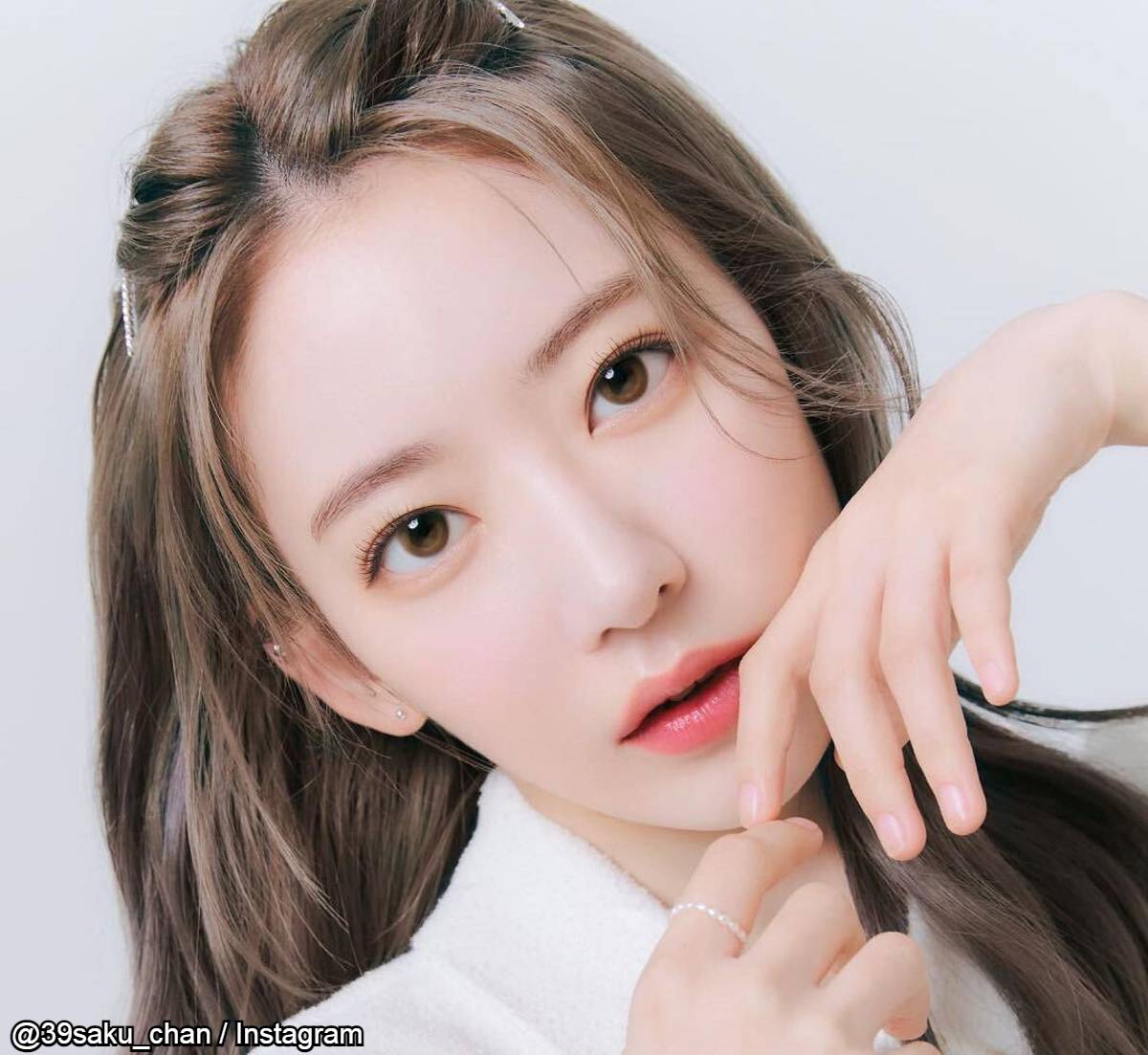 LE SSERAFIM 宮脇咲良、3度目のデビューは不安でいっぱいだった