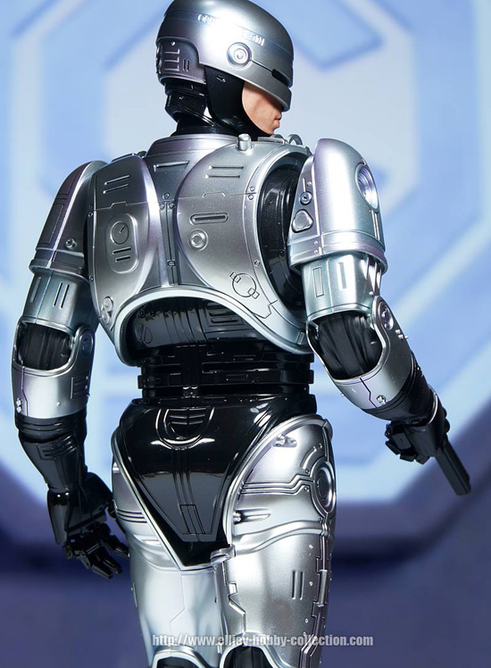 もっと！HOT！ vol.206 ロボコップ、いよいよ発売！｜マガジン｜株式