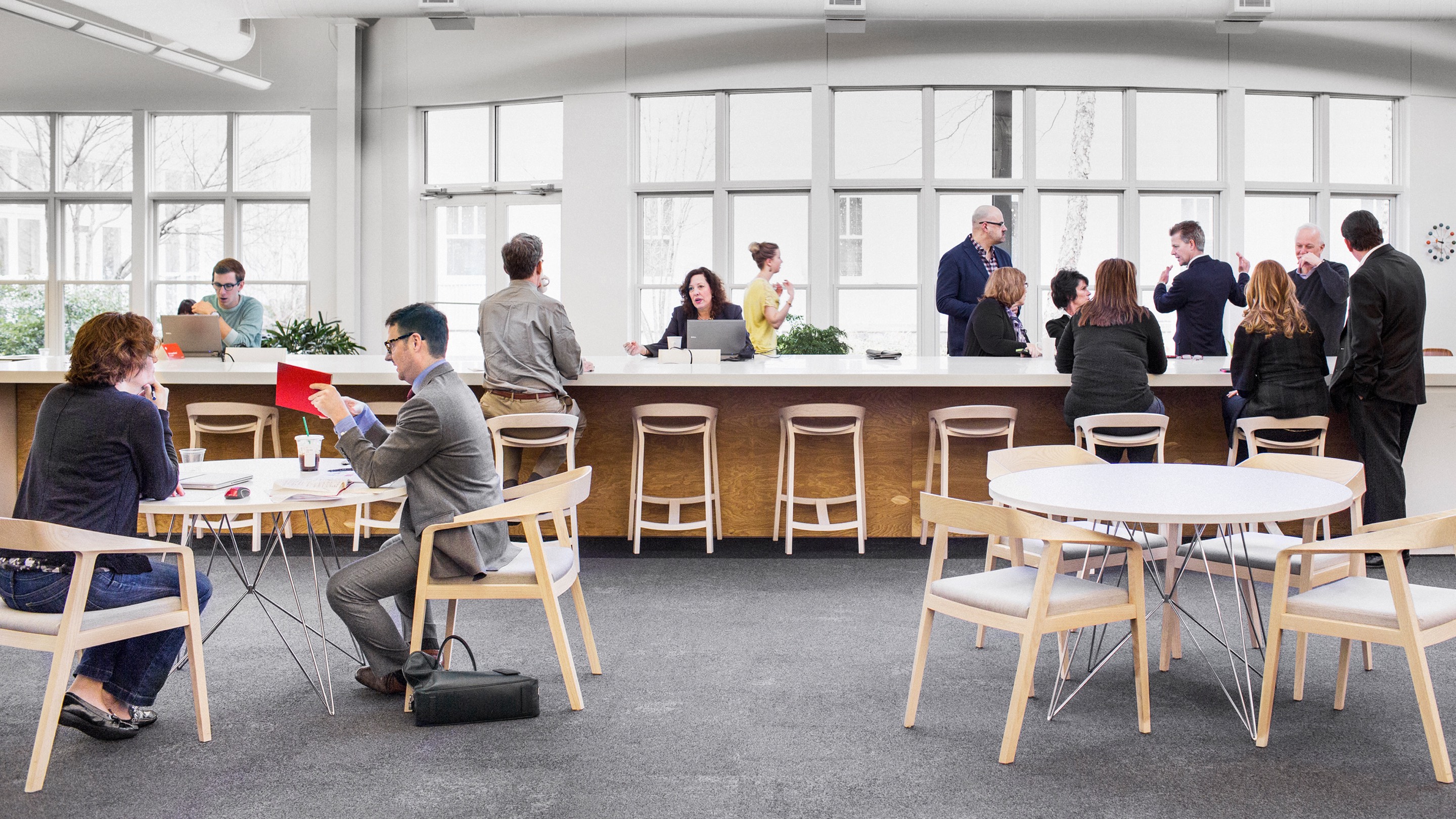 進行中 - ハーマンミラー