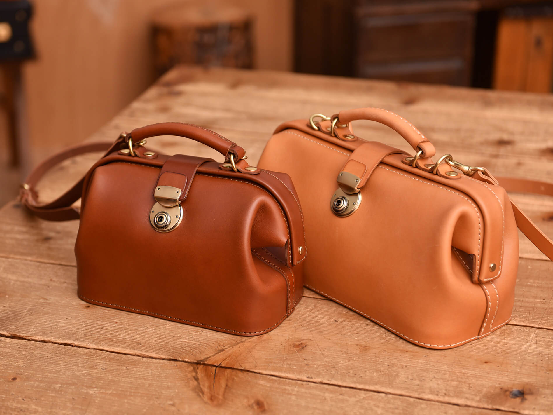 クラシックな本革ミニドクターバッグ / 革鞄のHERZ(ヘルツ)公式通販