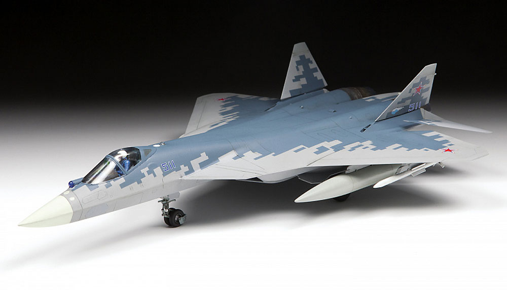 1/72 エアクラフト プラモデル スホーイ Su-57 Zvezda (ズベズダ)