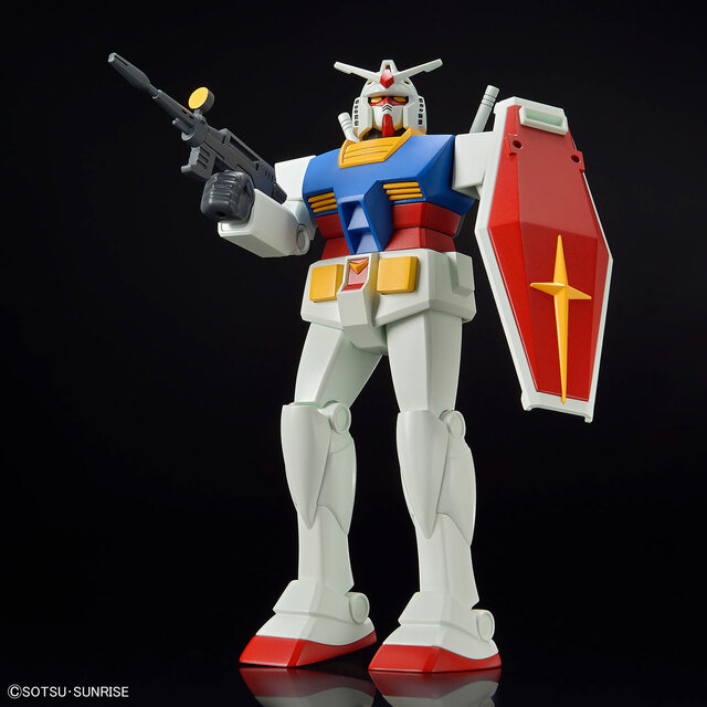 話題の初代ガンプラ「1/144 ガンダム」リバイバルキットがコンビニでも