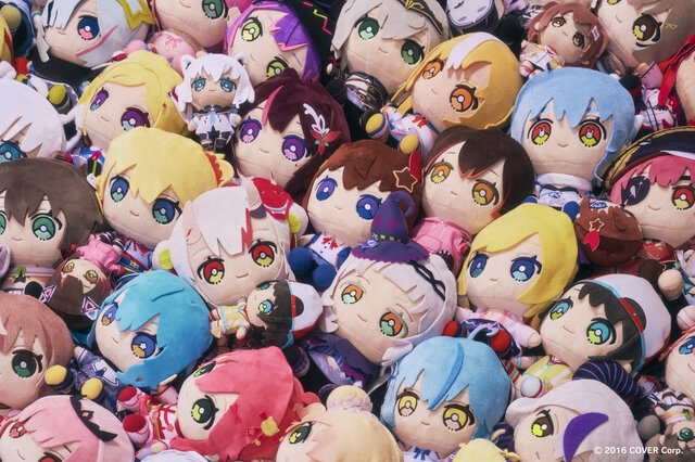 ぎゅうぎゅうの「ホロフレ」に囲まれたフォトスポットがまるで天国