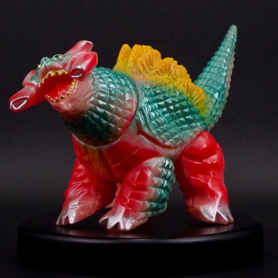 懐かしさ漂う昭和レトロカラー！「ウルトラセブン」のフィギュア全5種