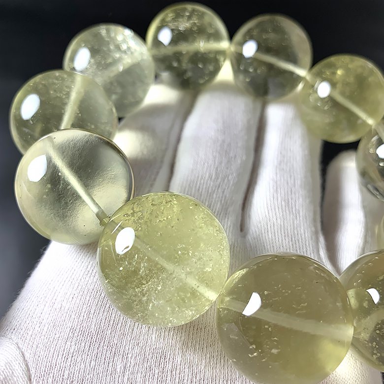 リビアンデザートグラス・リビアングラス 隕石 重さ103g リビアン