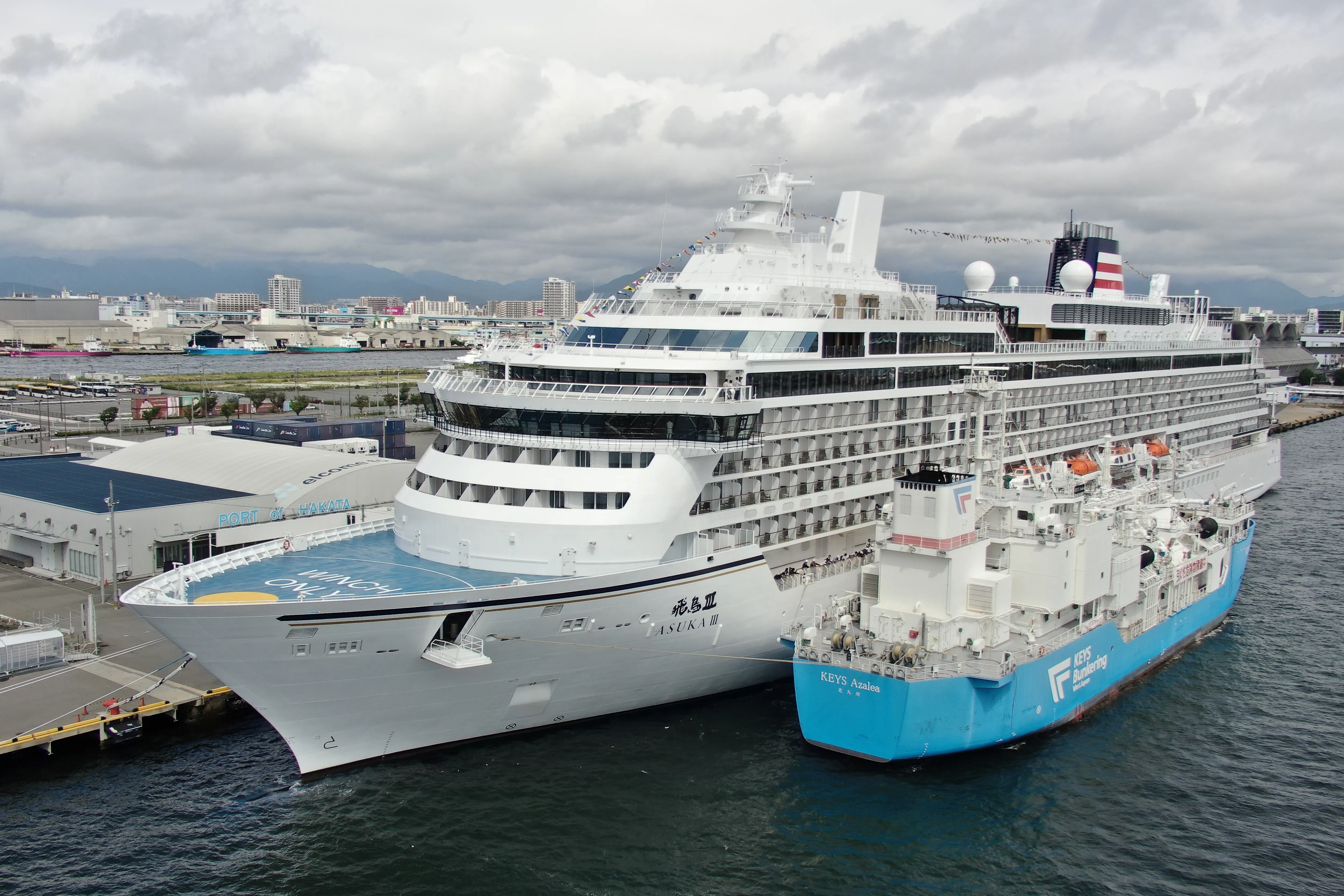 博多港でクルーズ客船「飛鳥Ⅲ」へLNG燃料を供給しました ～ 国内初の