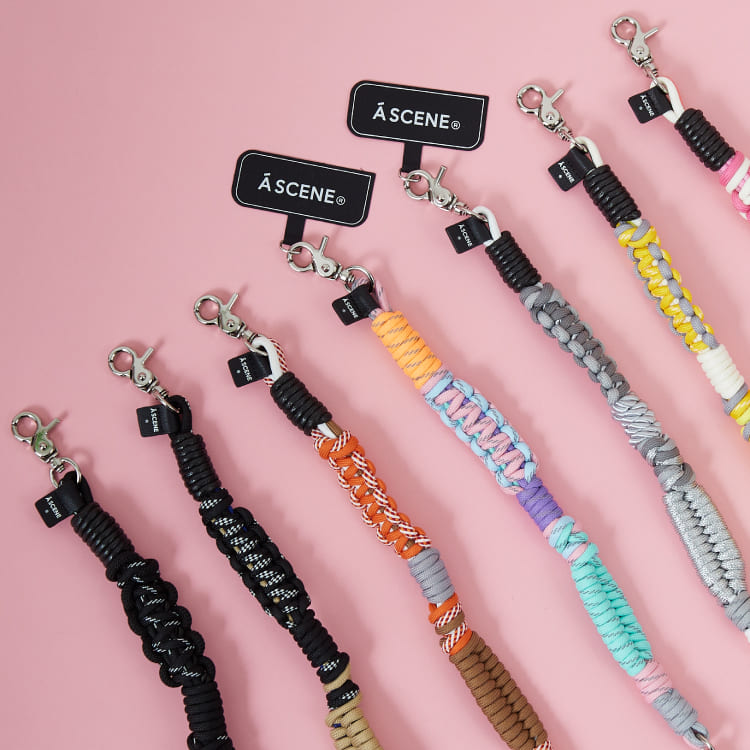 人気のスマホショルダーA SCENE(エーシーン)の魅力 コーデにも馴染む