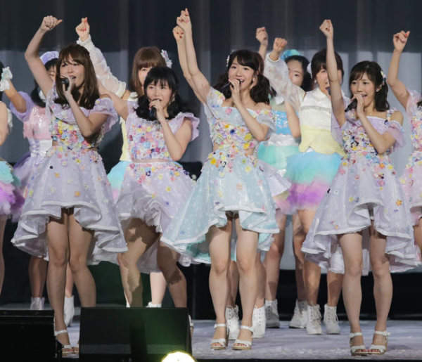 AKB48が総選挙の「第一党感謝祭」 写真特集：時事ドットコム