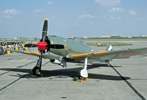 四式戦闘機「疾風」 太平洋戦争開戦直後の1941（…：日本の陸軍機